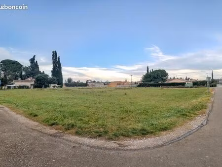 terrain 394 m² sorgues