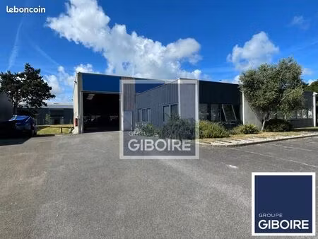 local d'activité 640 m²