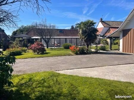 fermette rénovée 1700m2 zoteux