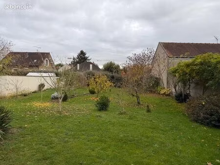 terrain à saint fargeau ponthierry