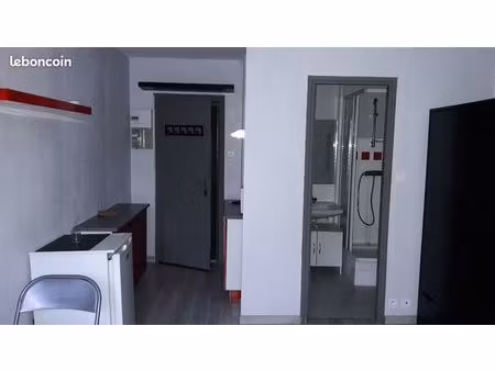 studio 18m2 avec salle d'eau