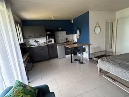studio meublé