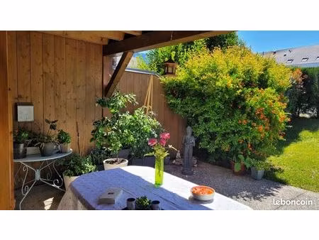 a vendre appartement t3 de 80m2 en rez de jardin