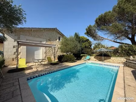 maison 7 pièces 245 m²