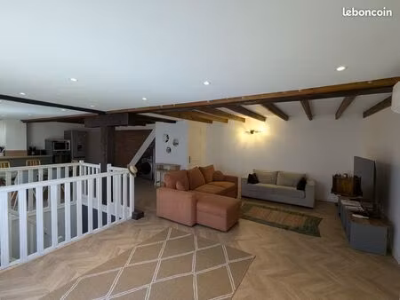 t3 duplex avec toit terrasse