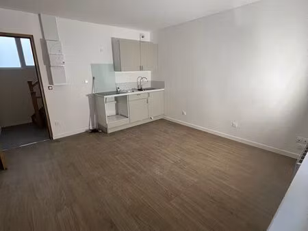 appartement t2 entièrement refait a neuf