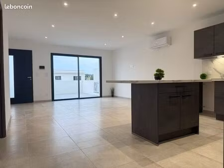 appartement t3  stationnement et terrasse