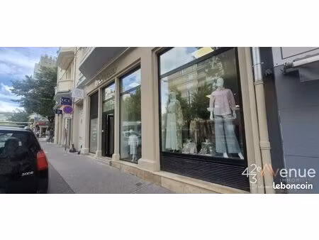 commerce 82 m²