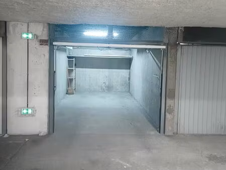 garage box a la douane de moilesulaz