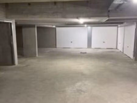 garage/box 14 m² sallanches