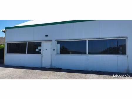 location local artisanal 378 m²