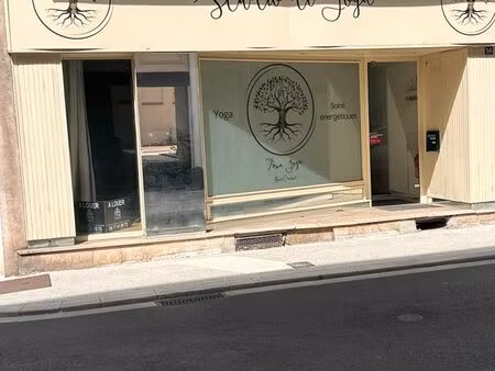 local commercial 51 m² roanne