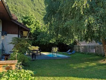 maison familiale de 149 m² avec piscine. calme et nature à vougy