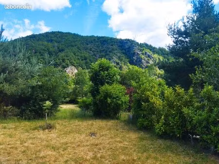 mobilhome sur terrain   camping près le puy en velay