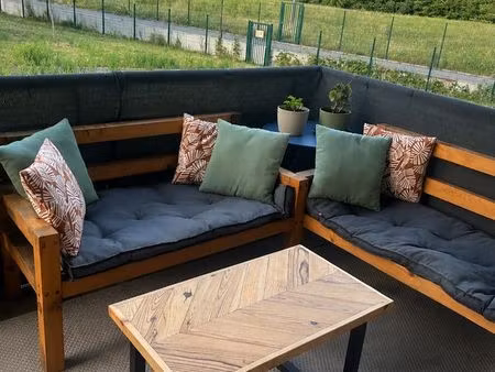 f2 recent avec garage +terrasse dans un cadre verdoyant