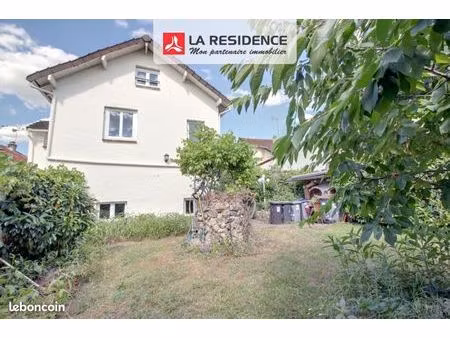 maison 6 pièces 144 m²
