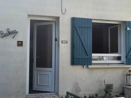 maison mitoyenne 2 chambres 75m2 cour