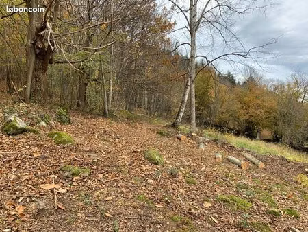 terrain constructible de 872 m2 chanou / retournac