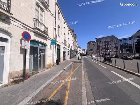 local commercial 58 m²