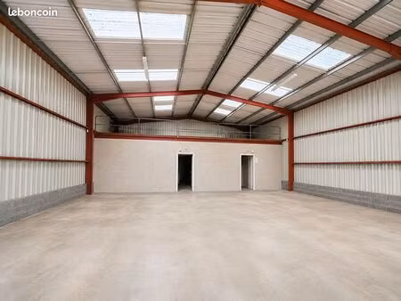 local 278 m² vannes