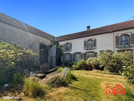 propriété 5 pièces 126 m²