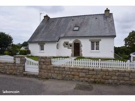 rare à questembert – maison familiale avec ascenseur  véranda de 36 m²  dépendances et ter