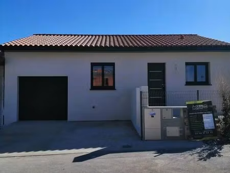 villa 3 pièces 60 m²
