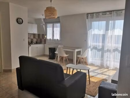 joli appartement meublé 2 pièces  balcon et garage