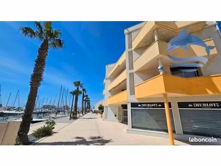 appartement + terrasse au port