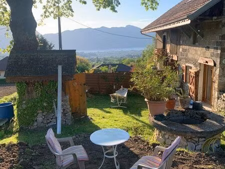apparemment et jardin vue lac