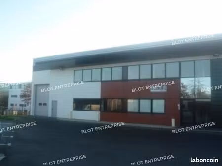 local d'activité 645 m²