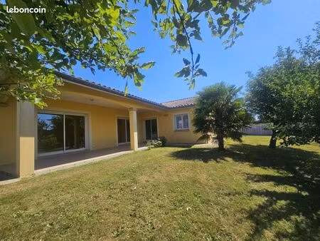 villa 4 pièces 148 m²