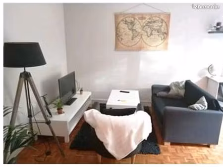 t2 lumineux 47 m² meublé avec parking couvert – nantes 44300
