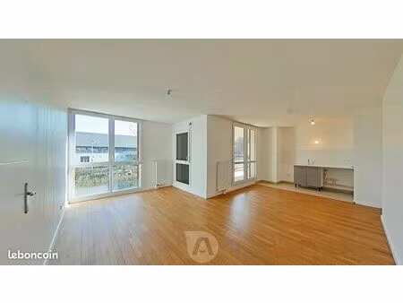 appartement 3 pièces 63 m²