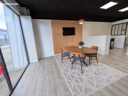 local commercial 104 m² vannes