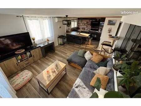 ⭐ maison rénovée 146 m² + hangar 300 m² sur 1 665 m² de terrain – un bien rare ⭐