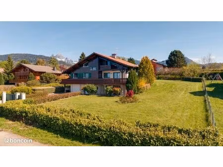 chalet 8 pièces 195 m²