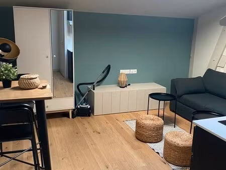 studio cosy rénové et meublé – dernier étage à bordeaux primerose