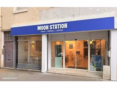 commerce 123 m²