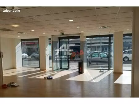 bureaux  local commercial 154 m² saint nazaire