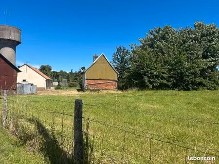 maison à rénover avec grand terrain