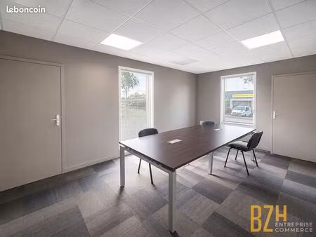 bureaux 104 m² ploermel