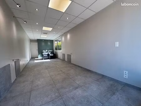 local commercial