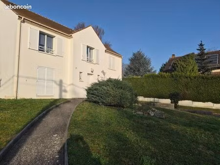immeuble 9 pièces 179 m²