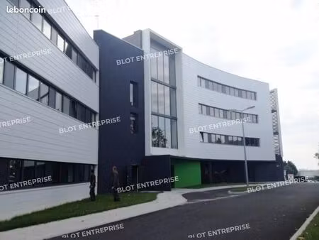 bureaux 131 m²