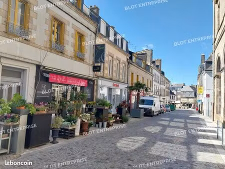 local commercial 178 m²