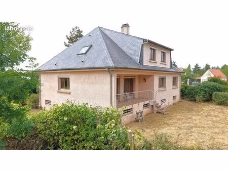 maison 8 pièces 200 m²