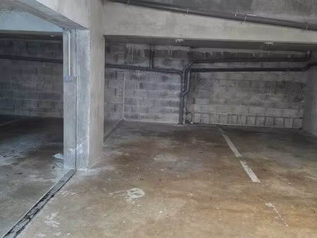 parking couvert proche mairie