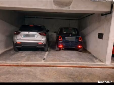 parking couvert 15 m2
