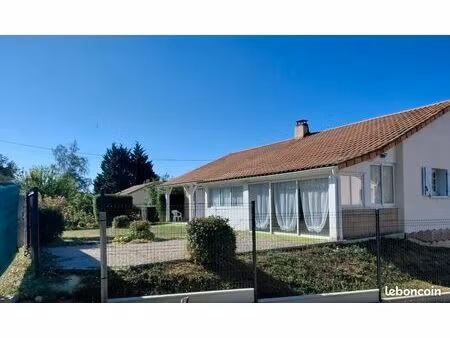 maison sur terrain clos